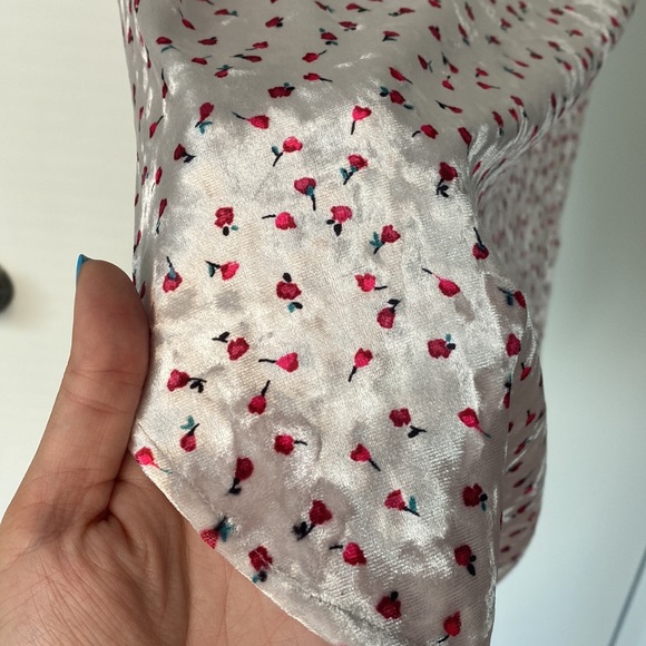 Lauren Conrad top. - Picture 3 of 4